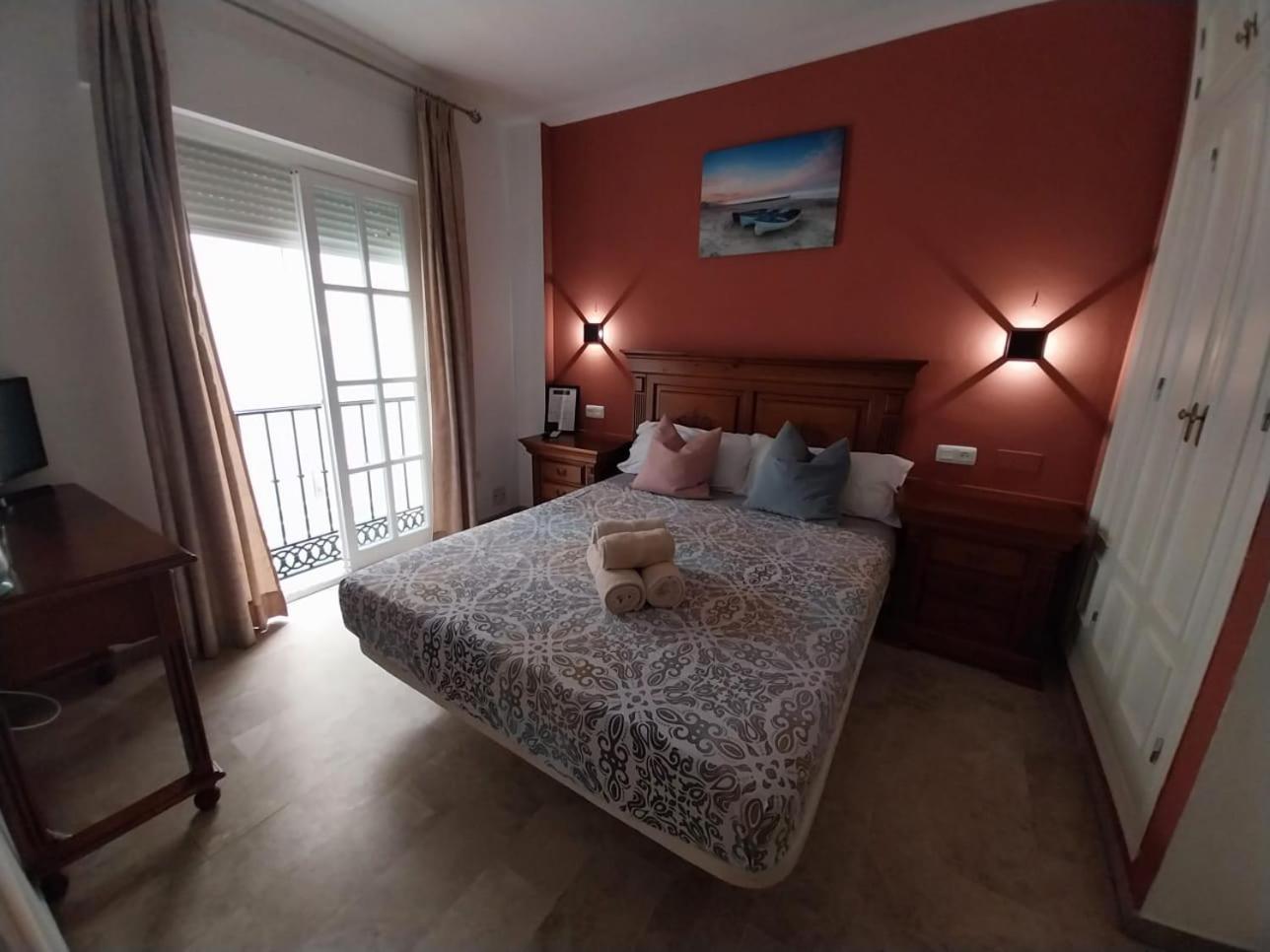 Hostal Montys Nerja Luaran gambar