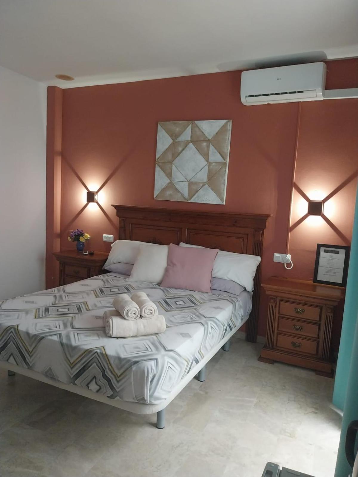 Hostal Montys Nerja Luaran gambar