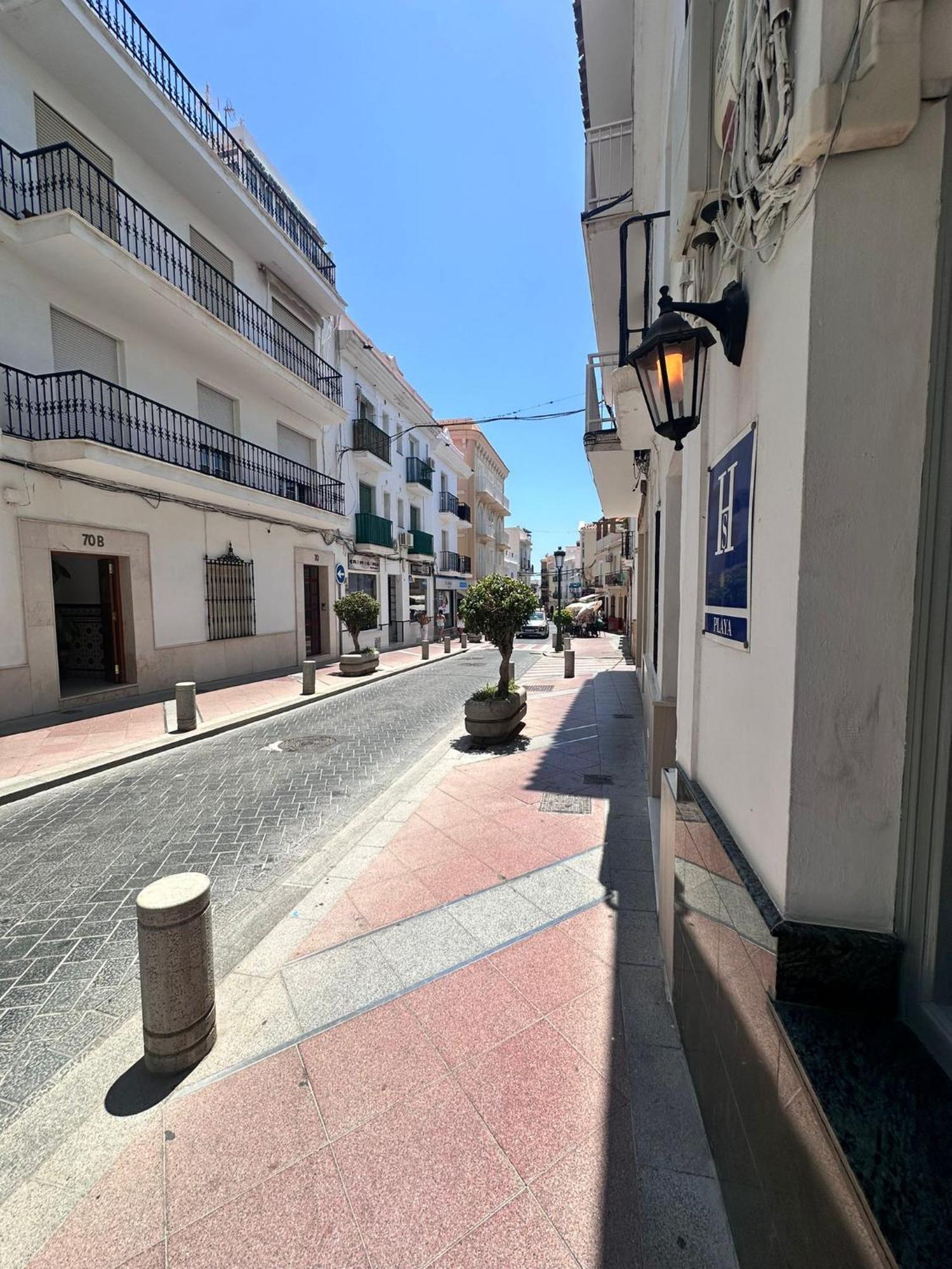 Hostal Montys Nerja Luaran gambar