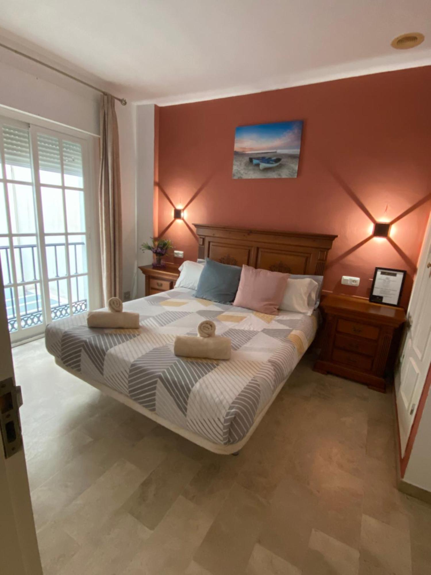 Hostal Montys Nerja Luaran gambar